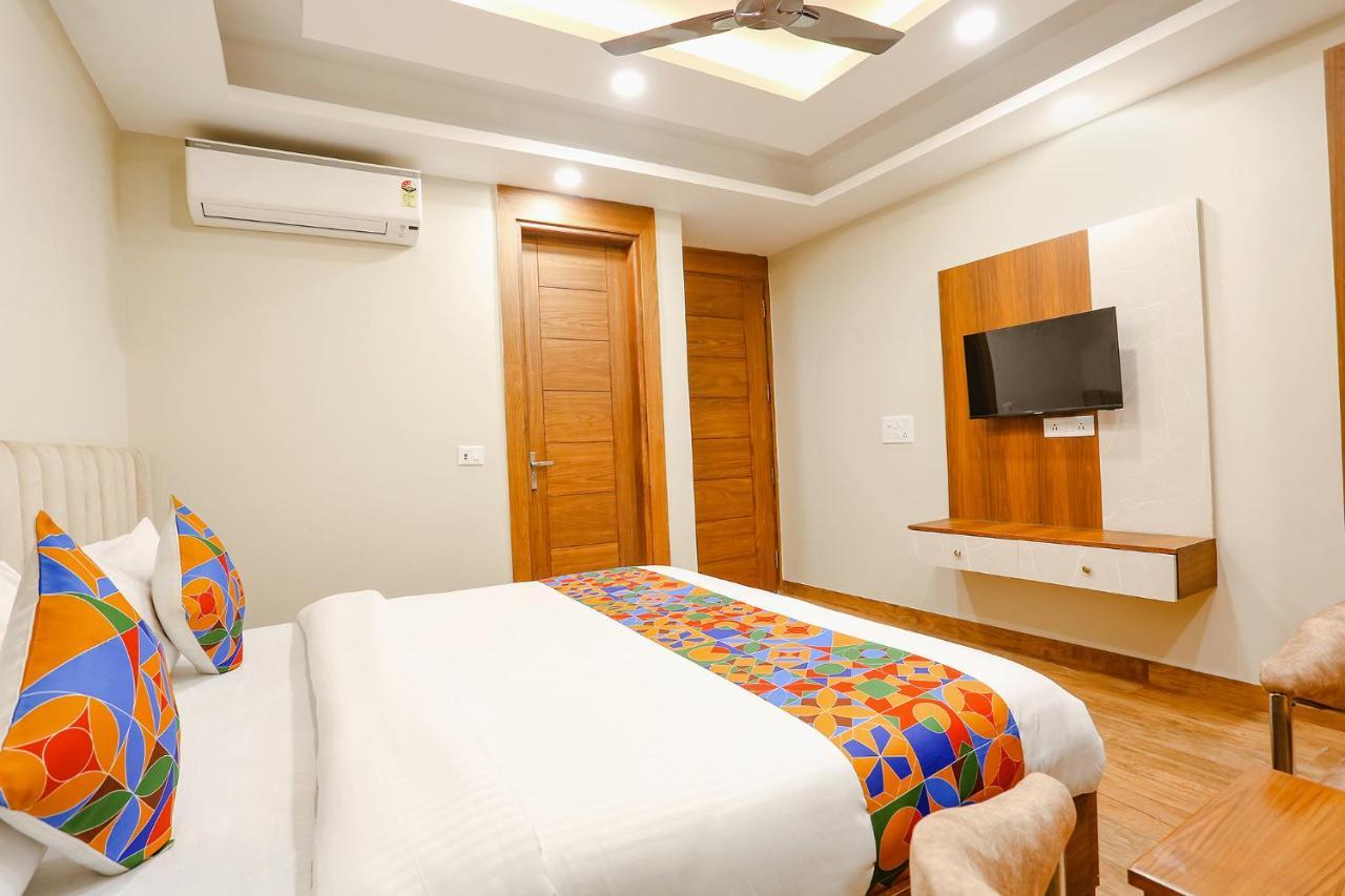 Fabhotel Raahi Retreat グルガウン エクステリア 写真