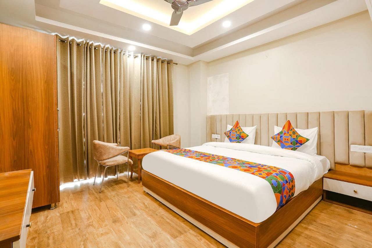 Fabhotel Raahi Retreat グルガウン エクステリア 写真