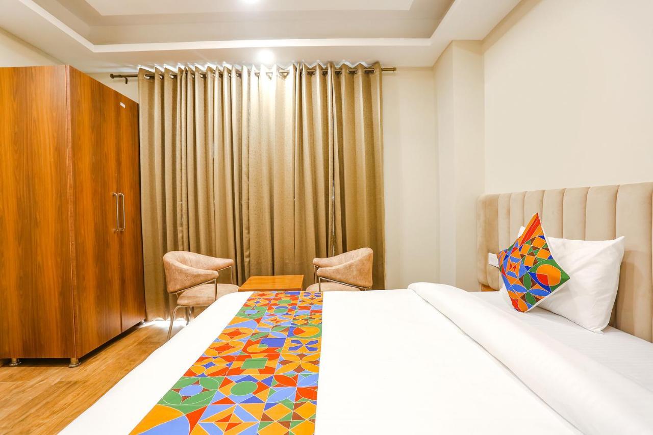 Fabhotel Raahi Retreat グルガウン エクステリア 写真