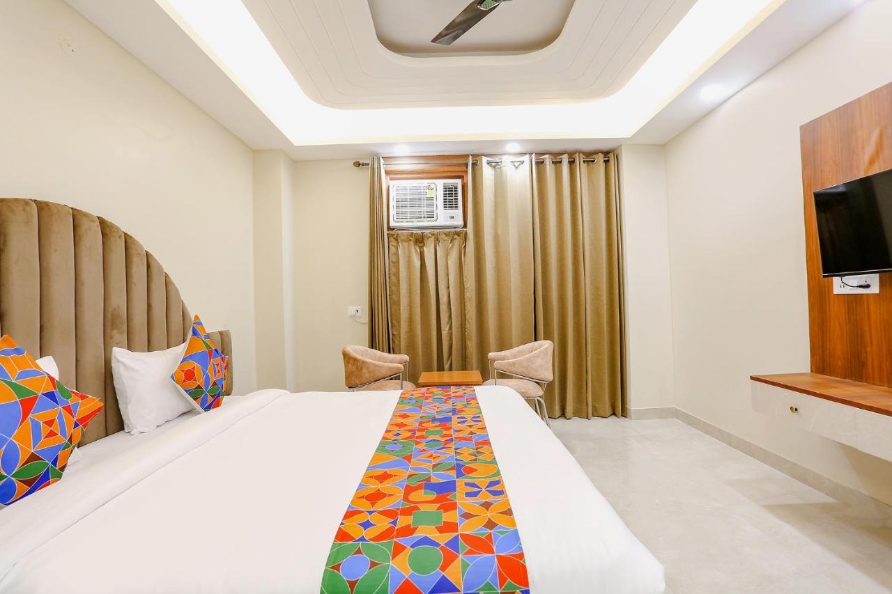 Fabhotel Raahi Retreat グルガウン エクステリア 写真