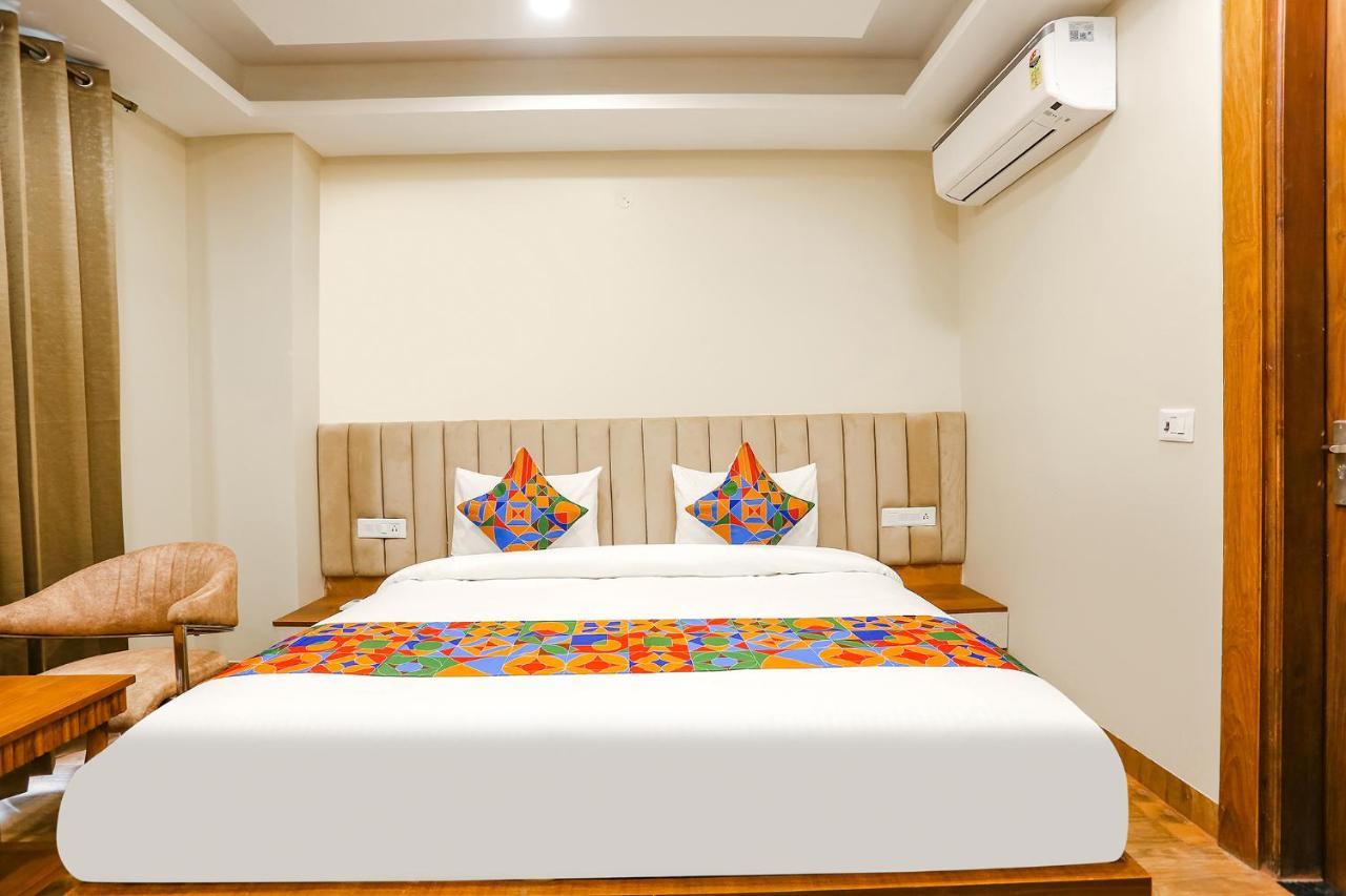 Fabhotel Raahi Retreat グルガウン エクステリア 写真
