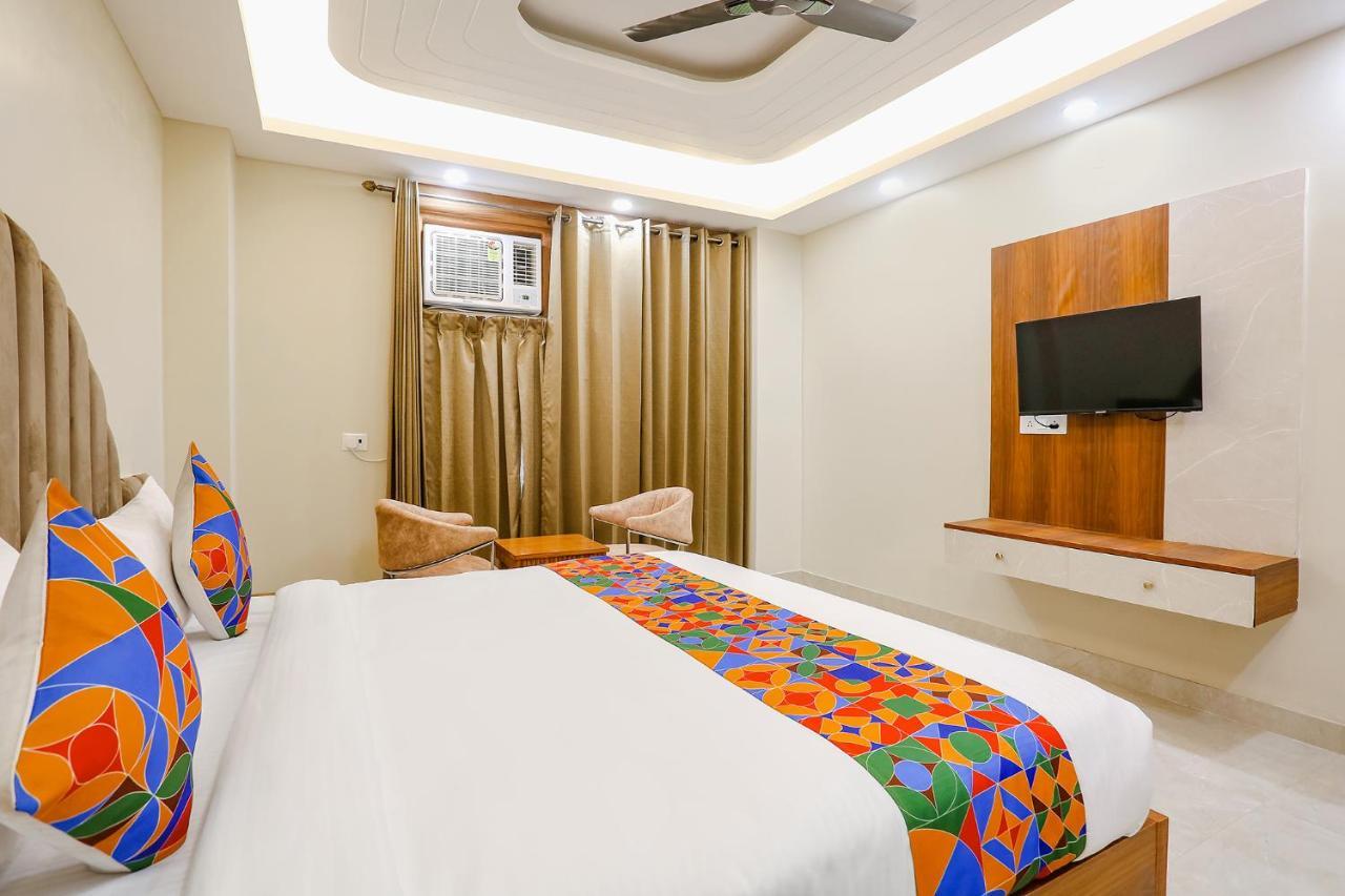 Fabhotel Raahi Retreat グルガウン エクステリア 写真